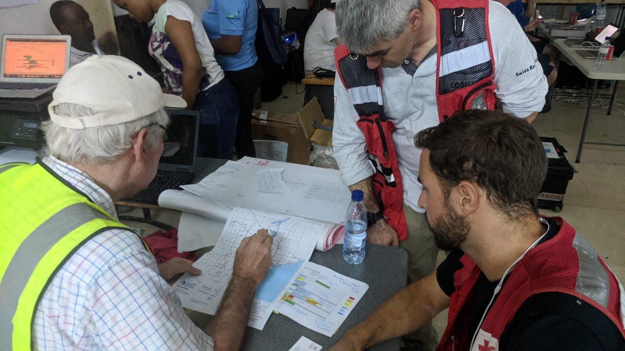 Discussing aerial assessment results in Mozambique after Cyclone Idai